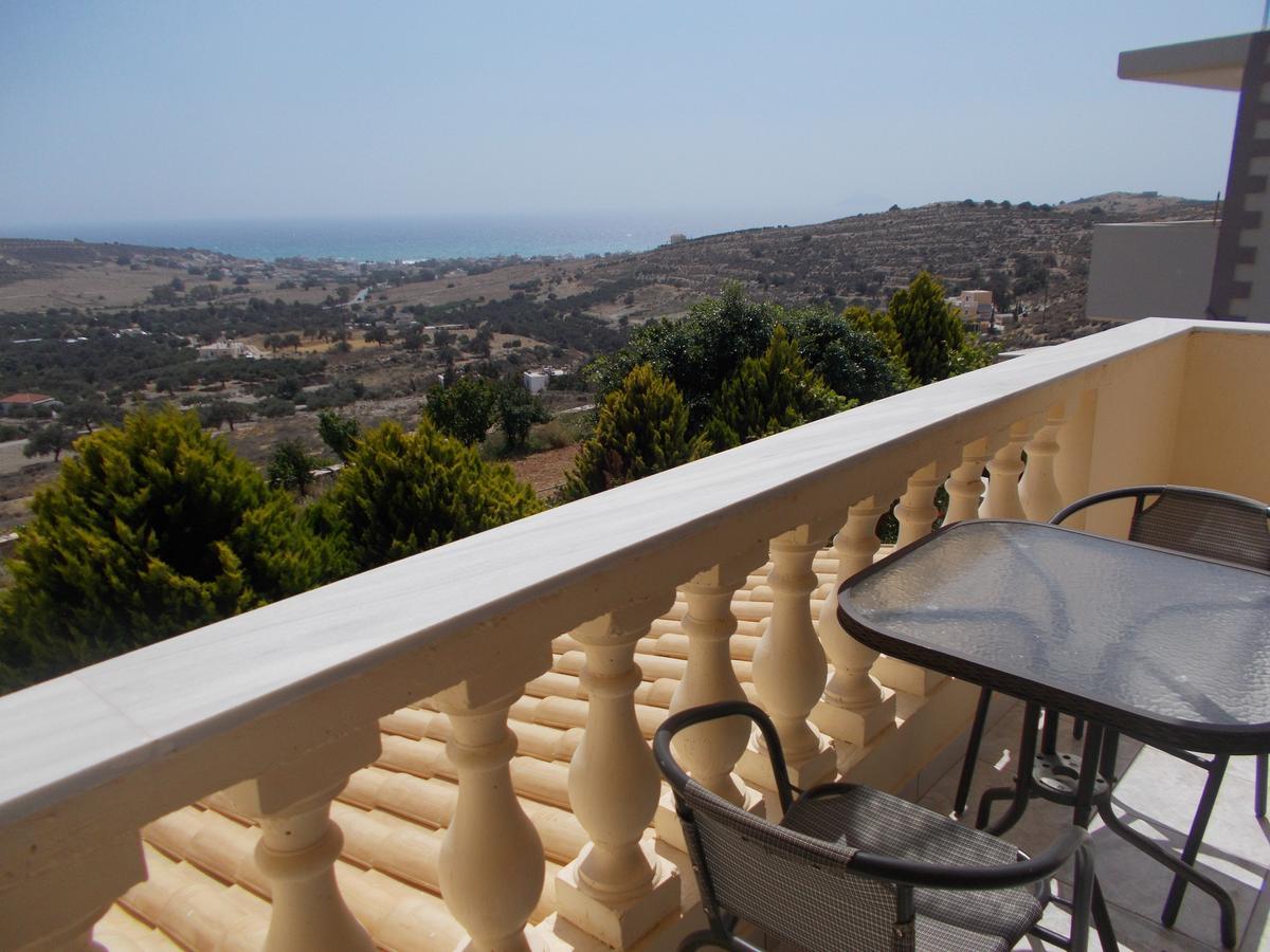 Knossos Apartments Kalamaki  Ngoại thất bức ảnh